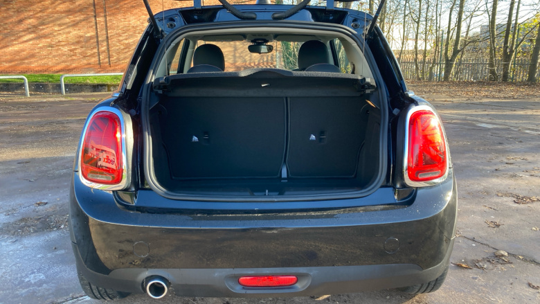 MINI Hatchback 1.5 Cooper Classic II 3dr Petrol Hatchback